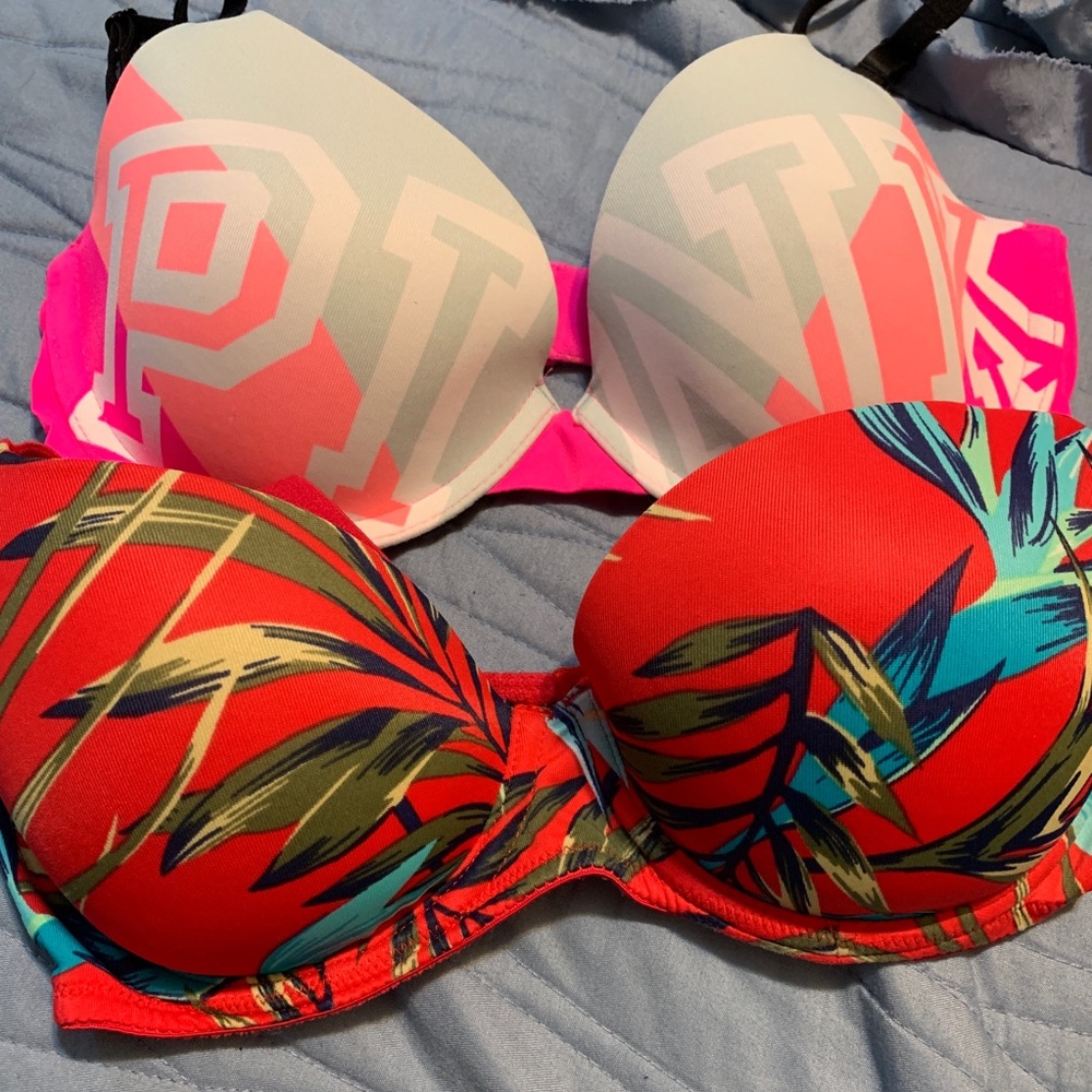 Flash Sale! 💕 2 Pink Bras